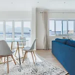Green Parrot Holiday Apartment