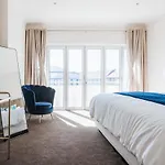 Green Parrot Holiday Apartment